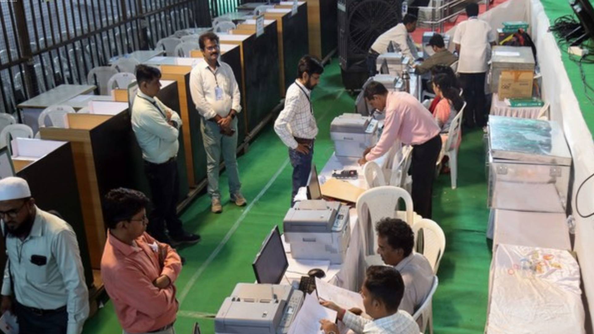 Odisha: BJP leads in 17 LS seats, BJD and Congress ahead in two each